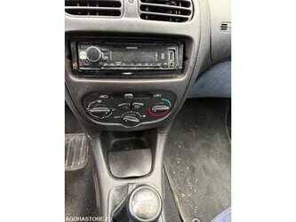 2001-peugeot-206-1484706-48993988