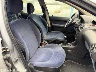 2001-peugeot-206-1484706-48993993