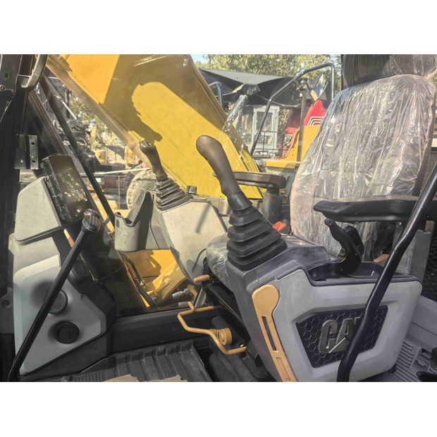 2024 Caterpillar 320GC-48994237