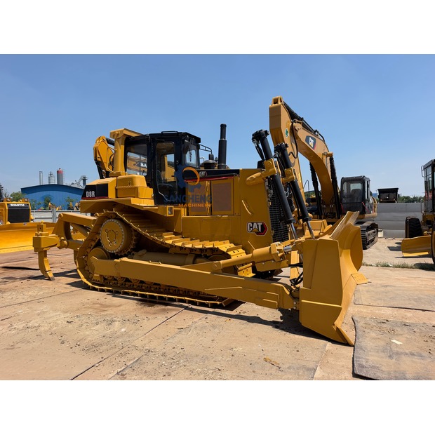 2023 كاتربيلر D8R-48994338
