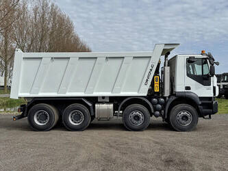 2022-iveco-trakker-1484741-48994471