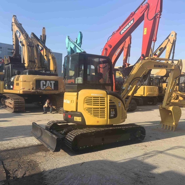 2025 Komatsu PC55MR-48997367