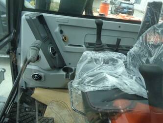 2025-doosan-dx60-48997388