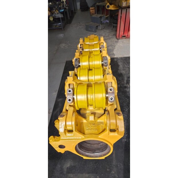 2020 كاتربيلر D8T-48998279