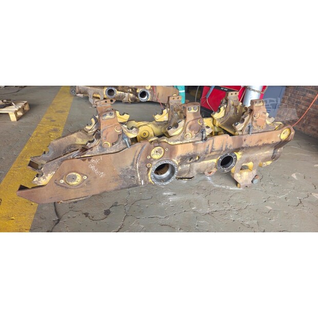 2020 كاتربيلر D8T-48998290