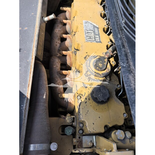 2010 Caterpillar AP-655D-48998359