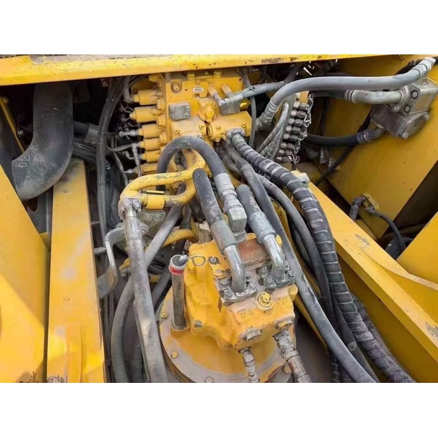 2019 كوماتسو PC300-8MO-48999013
