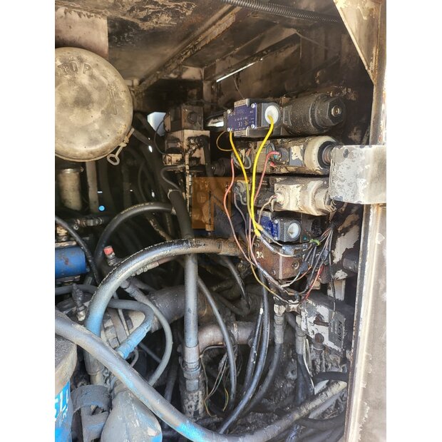2003 فوروكاوا HCR9DSII-48999218
