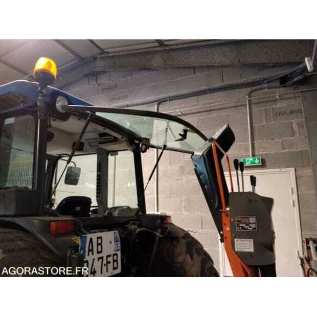 2009 New Holland JAMA4B-49000464
