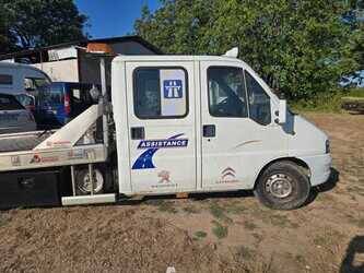 peugeot-boxer-1484907-49000585