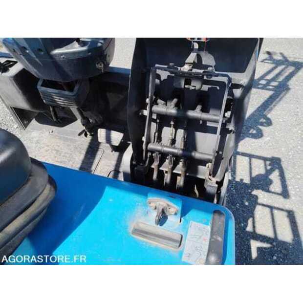 NISSAN QO2L25-49000624
