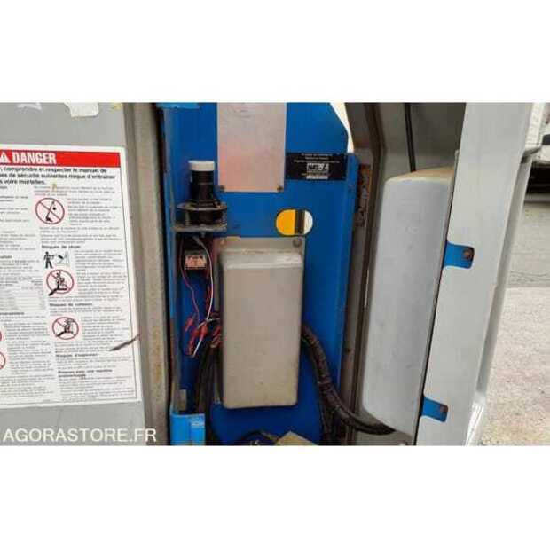 1996 Genie Z30N-49000682
