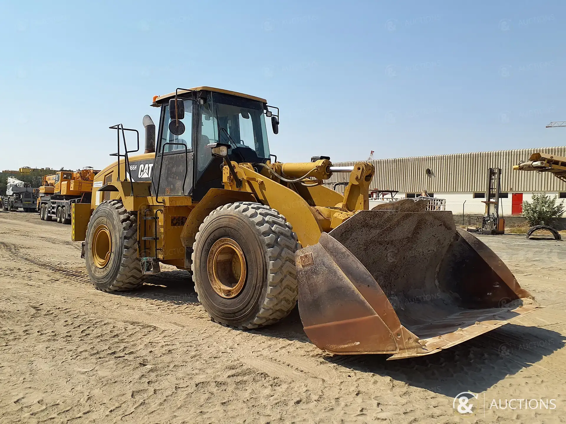 صورة ل معدات البناء 2015 كاتربيلر 966H للبيع في ألمانيا