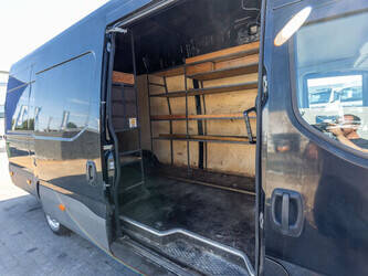 2018-iveco-daily-35s18-1484978-49002302