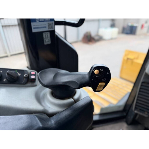 2016 Caterpillar D6N LGP-49002541