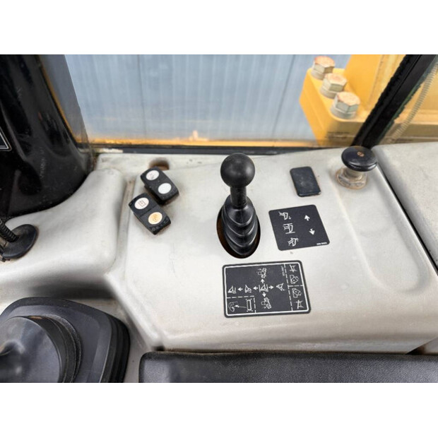 2016 Caterpillar D6N LGP-49002544