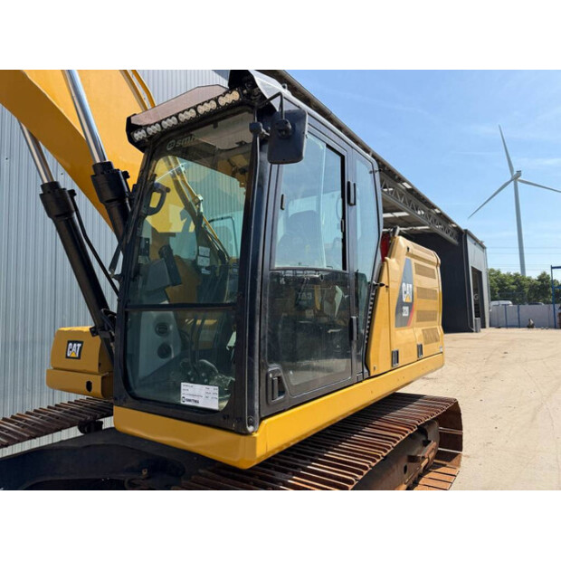 2019 كاتربيلر 320 07B-49002658