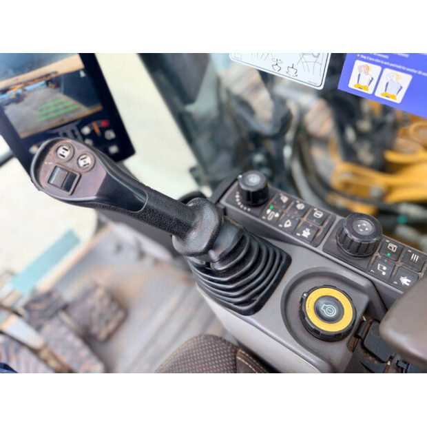 2020 كاتربيلر 320-49002682