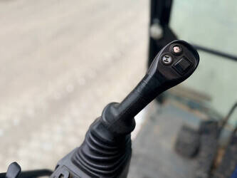 2020-caterpillar-320-1484988-49002683