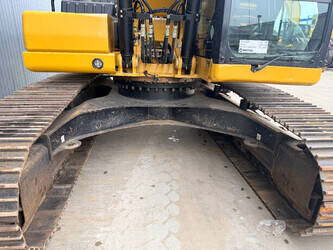 2020-caterpillar-320-1484988-49002695