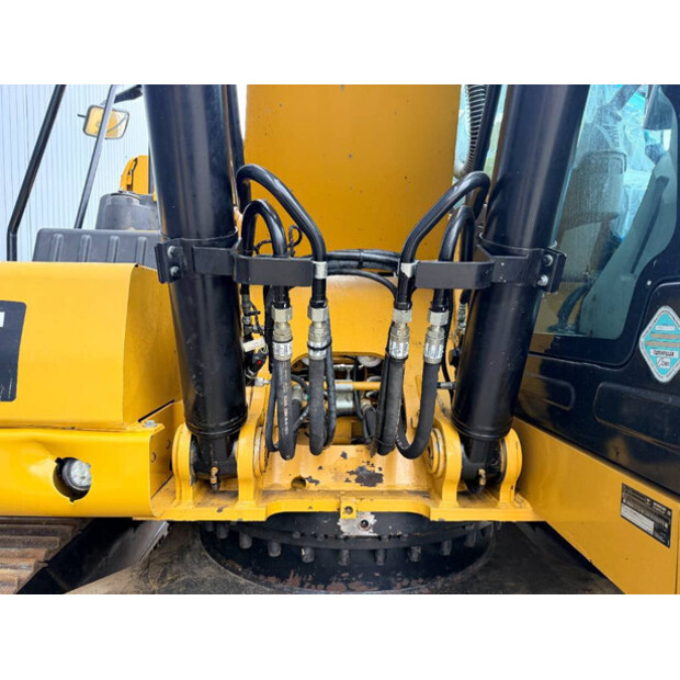 2018 Caterpillar 323-07A-49002747
