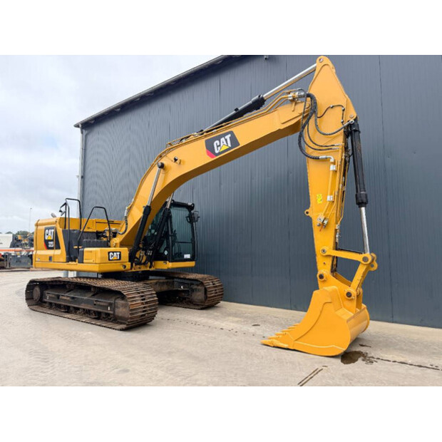 2018 Caterpillar 323-07A-49002755