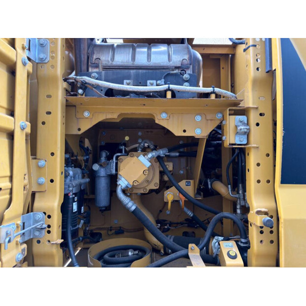 2019 كاتربيلر 323-49002816