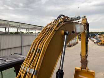 2019-caterpillar-323-1484991-49002823