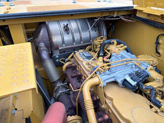 2019-caterpillar-323-1484991-49002826