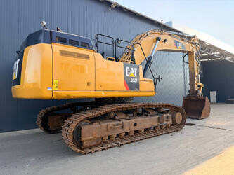2017-caterpillar-352f-1484995-49002989