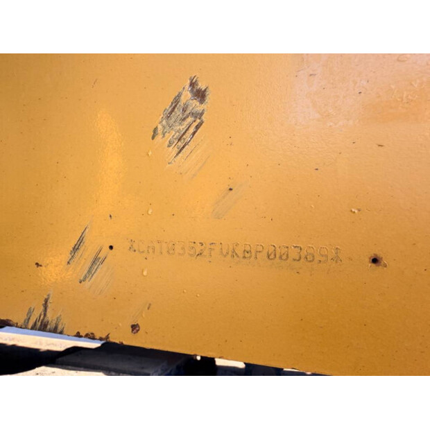 2017 Caterpillar 352F-49002990