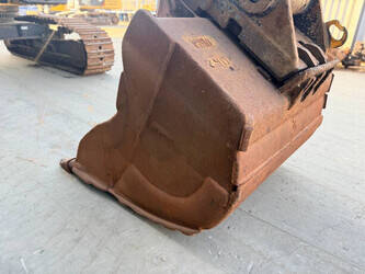 2017-caterpillar-352f-1484995-49003009