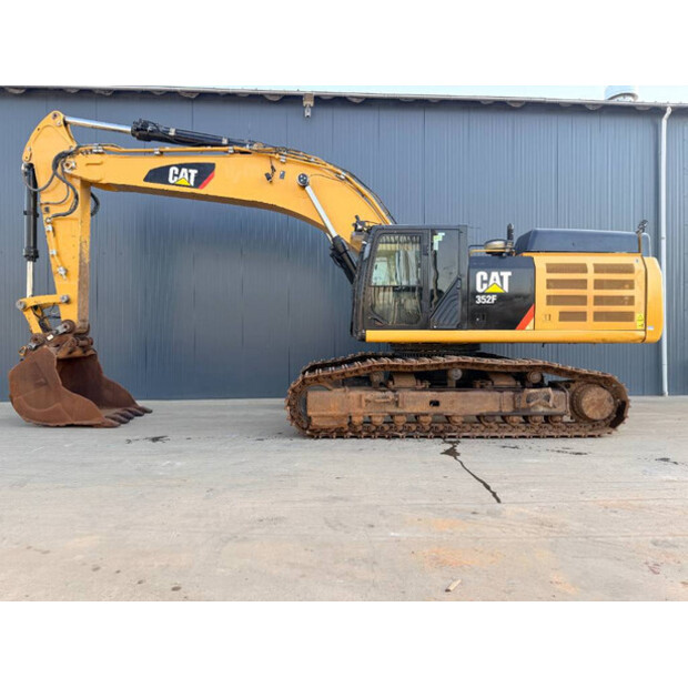 2017 Caterpillar 352F-49003015
