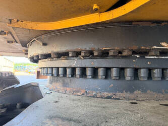 2017-caterpillar-352f-1484995-49003032