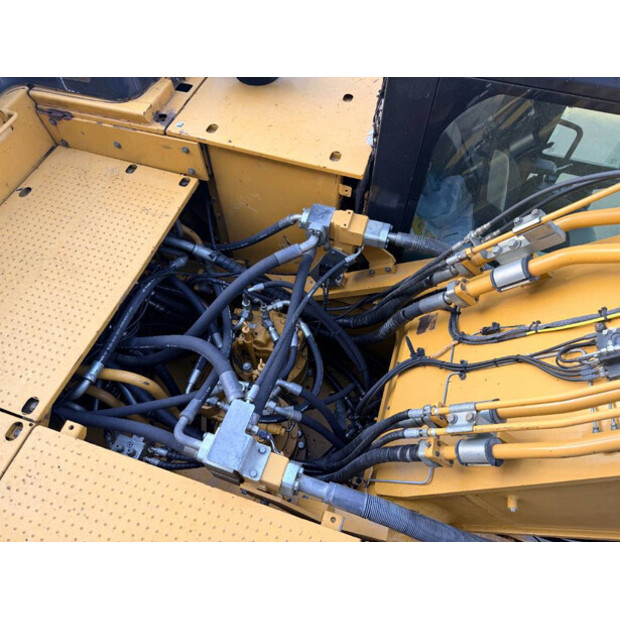2017 Caterpillar 352F-49003035