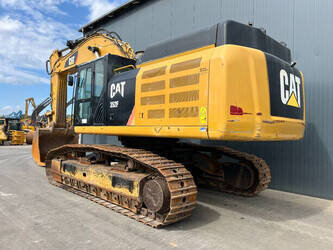 2017-caterpillar-352f-1484996-49003043