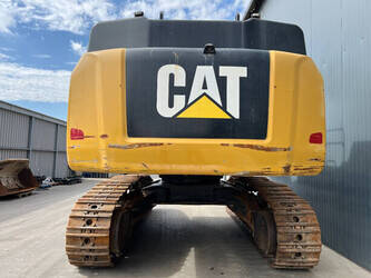 2017-caterpillar-352f-1484996-49003044