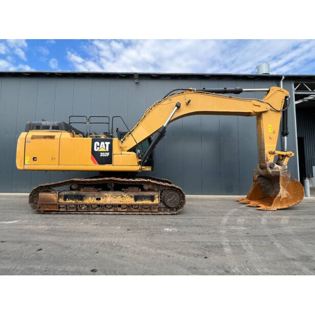 2017 Caterpillar 352F-49003094