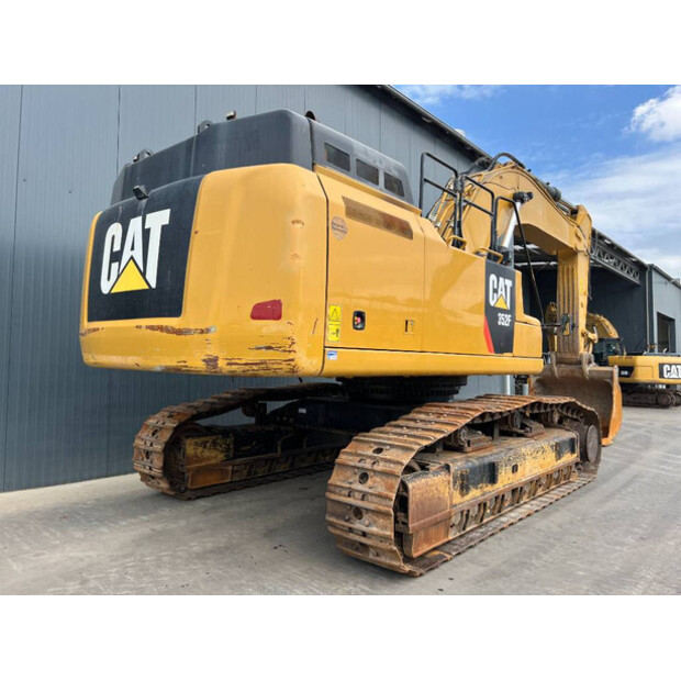 2017 Caterpillar 352F-49003095