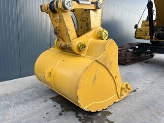 2015-caterpillar-352fl-me-1484997-49003118