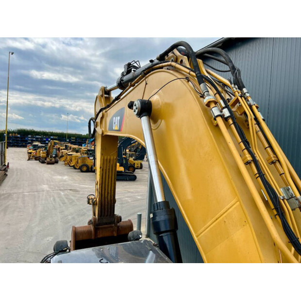 2014 Caterpillar 374FL ME-49003181