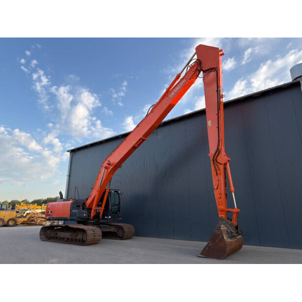 2016 Hitachi ZX250LC-5B-49003223
