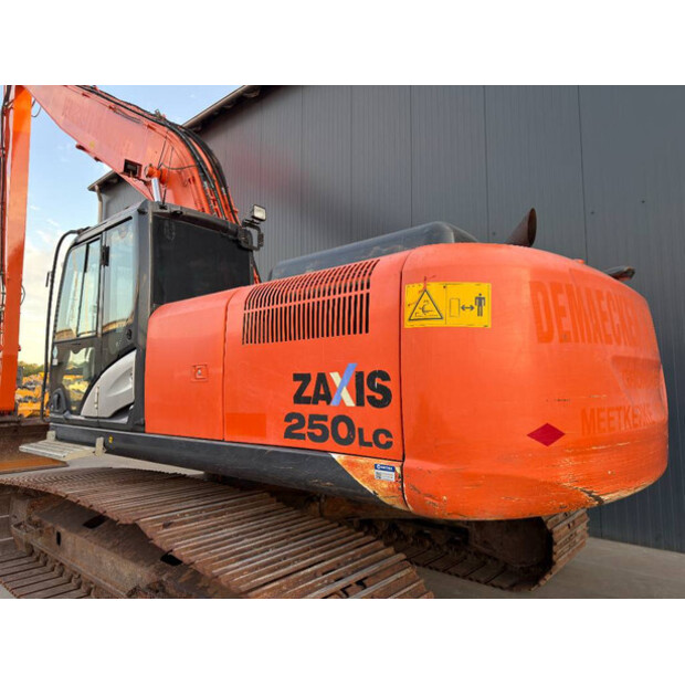 2016 Hitachi ZX250LC-5B-49003232
