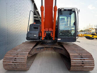 2016-hitachi-zx250lc-5b-1484999-49003234