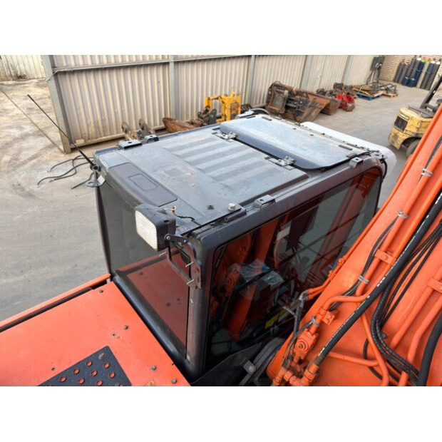 2016 Hitachi ZX250LC-5B-49003240