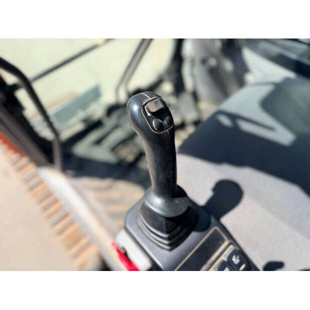 2022 Volvo EC300EL-49003332