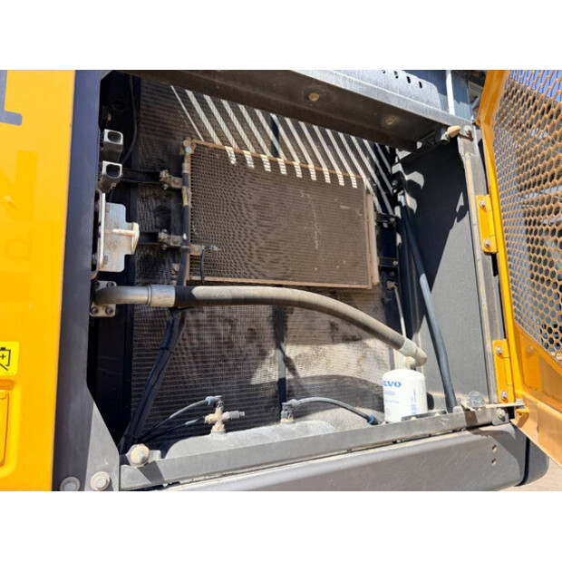 2022 Volvo EC300EL-49003347