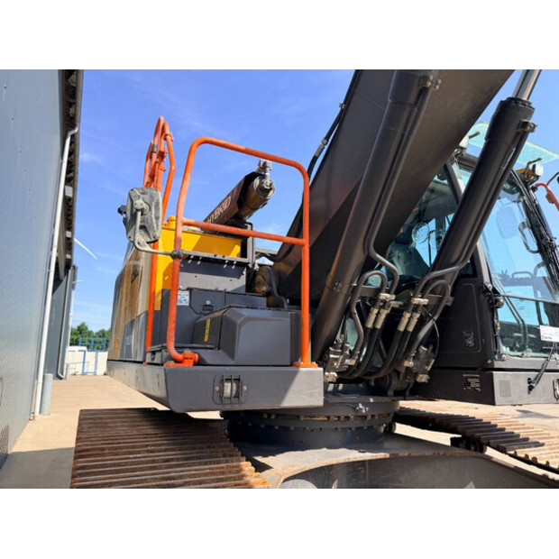 2022 Volvo EC300EL-49003352