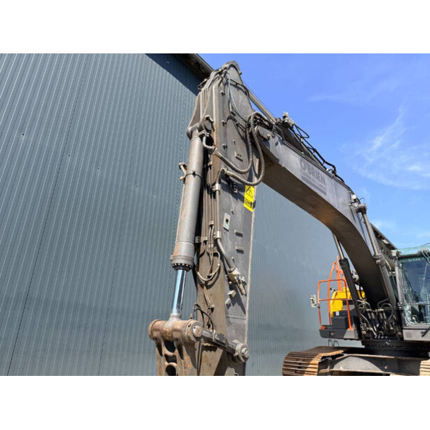 2022 Volvo EC300EL-49003358