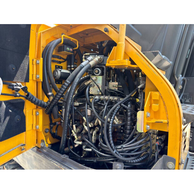 2010 فولفو ECR145CL-49003389